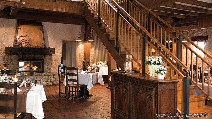 Victor'S Residenz-Hotel Schloss Berg Nennig Facilități foto Restaurant Au Vieux Fournil